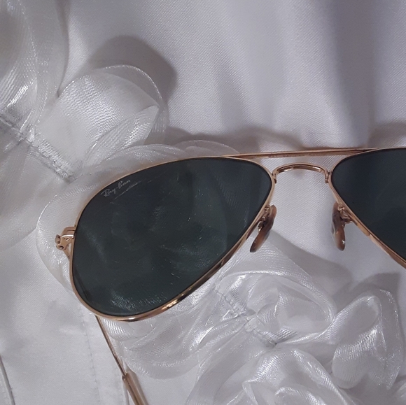 Ray-Bay Women's Vintage Aviator Sunglasses - Picture 10 of 11